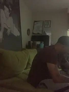 Snapshot of Hothotboyg chatting on 10.19.25 Hothotboyg online show from 10.19.25