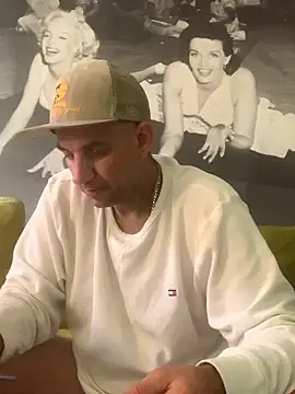 Hothotboyg online show from 01.10.26