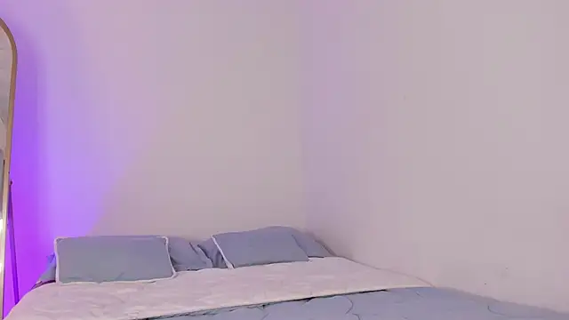 elzafuentes1 online show from 02.20.26