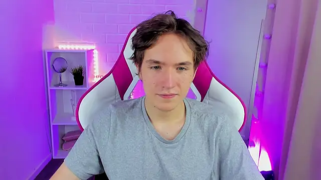 Ethan Rivers online show from 11.05.25