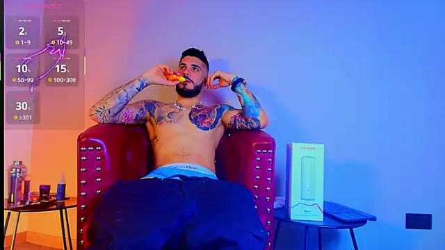 Snapshot of amodeus_bael_ chatting on 10.11.25 amodeus bael  online show from 10.11.25