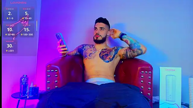 Snapshot of amodeus_bael_ chatting on 10.12.25 amodeus bael  online show from 10.12.25