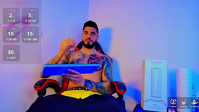 Snapshot of amodeus_bael_ chatting on 10.17.25 amodeus bael  online show from 10.17.25