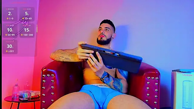 Snapshot of amodeus_bael_ chatting on 10.29.25 amodeus bael  online show from 10.29.25