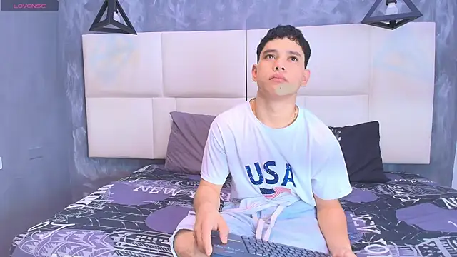 aron twink66 online show from 10.04.25