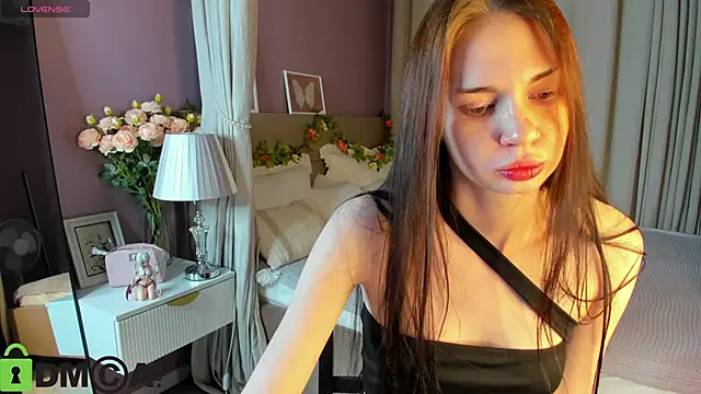 Jennie Hunter online show from 11.11.25