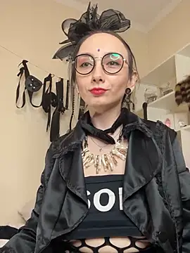 Jinhee Tiny online show from 10.29.25