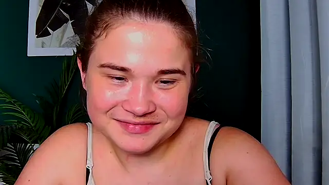 IsabellCharm online show from 10.12.25