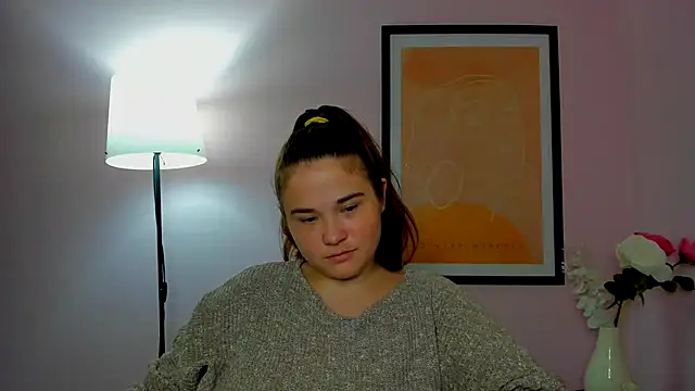 IsabellCharm online show from 10.13.25