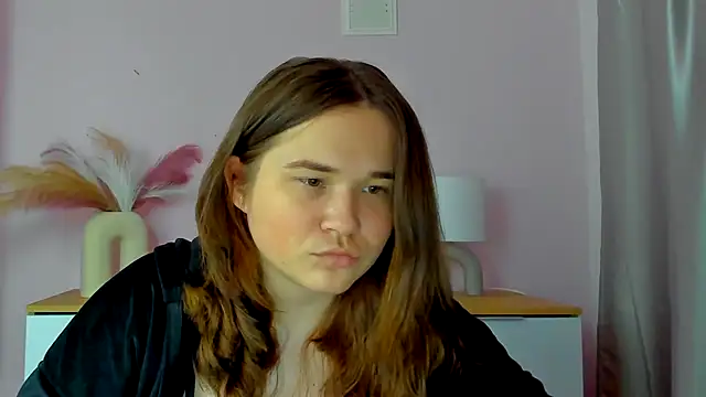 IsabellCharm online show from 10.21.25