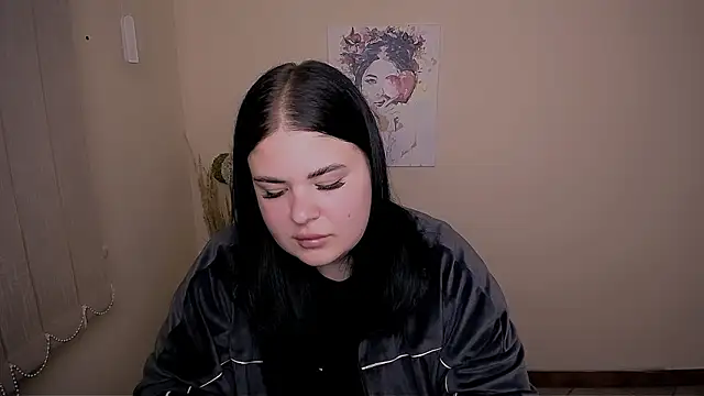  Trisha li online show from 10.06.25