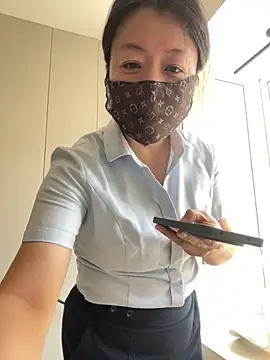 300-AMAM online show from 09.30.25