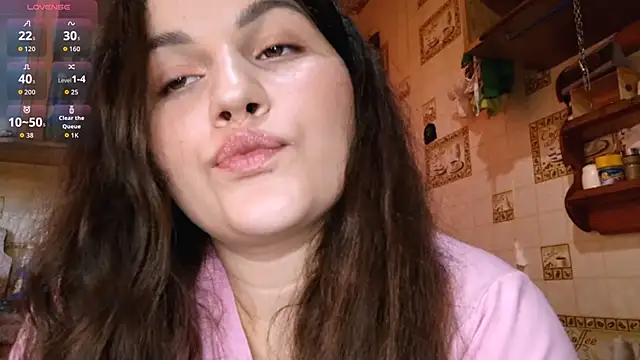 DierdreCousineau online show from 10.06.25