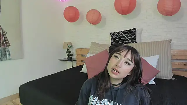 Snapshot of Anie_sp chatting on 09.15.25 Anie sp online show from 09.15.25