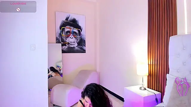 IrisLaurent online show from 11.02.25