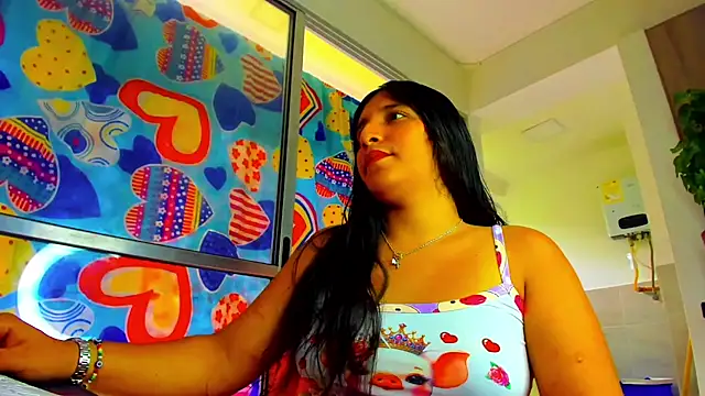 Snapshot of laura_goddess_ts chatting on 09.19.25 laura goddess ts online show from 09.19.25