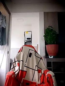 Snapshot of laura_goddess_ts chatting on 11.06.25 laura goddess ts online show from 11.06.25