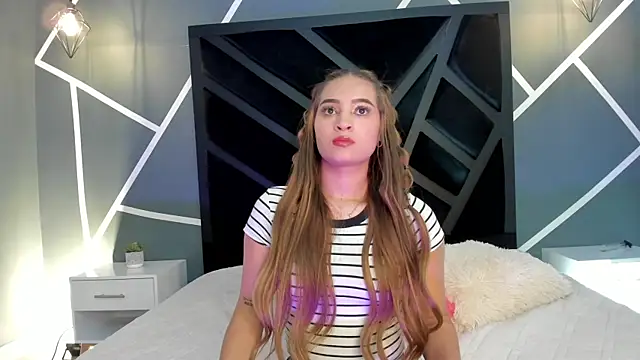 Snapshot of Alana_cox_ chatting on 10.16.25 Alana cox  online show from 10.16.25