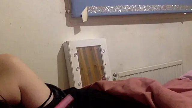 Snapshot of Bellababexox_ chatting on 09.09.25 Bellababexox online show from 09.09.25