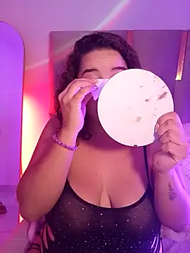 Snapshot of LoanaSantos chatting on 10.03.25 LoanaSantos online show from 10.03.25