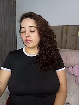 Snapshot of LoanaSantos chatting on 03.24.26 LoanaSantos online show from 03.24.26