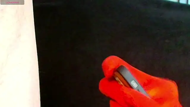 Snapshot of glovesandblowjobs chatting on 10.14.25 glovesandblowjobs online show from 10.14.25