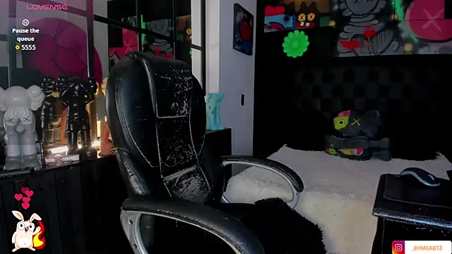 miIa bratz online show from 02.05.26