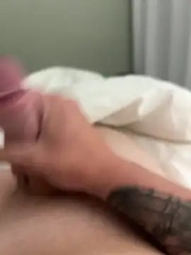 Snapshot of alex110429 chatting on 09.27.25 alex110429 online show from 09.27.25