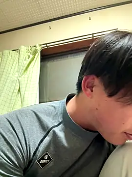 Snapshot of shoma2003 chatting on 11.17.25 shoma2003 online show from 11.17.25