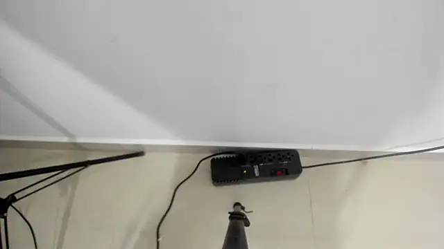 Rihanna hotx online show from 12.19.25