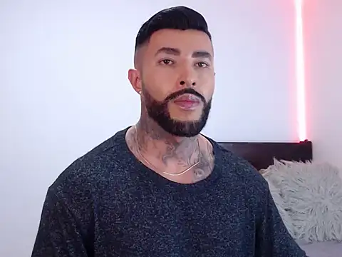 andrea de lucaa online show from 10.16.25