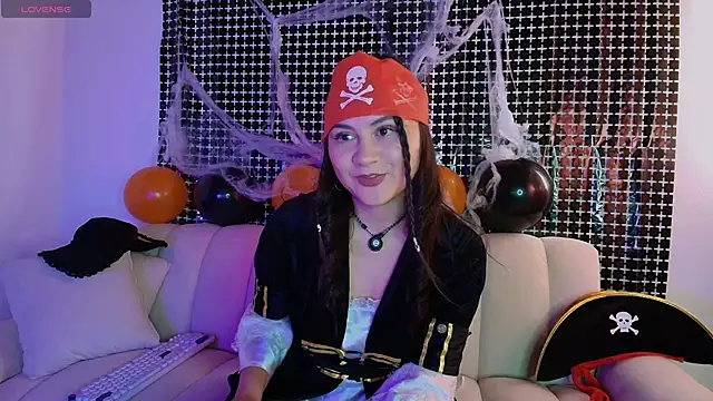 Snapshot of sofi_sweet_7 chatting on 10.31.25 sofi sweet 7 online show from 10.31.25