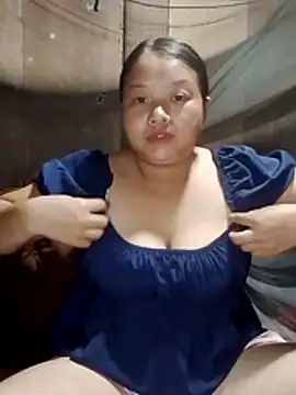 Snapshot of girl-babi chatting on 10.15.25 girl-babi online show from 10.15.25