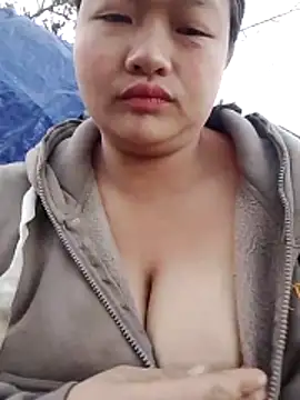 girl-babi online show from 11.28.25