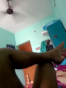 maddy3108 online show from 10.15.25