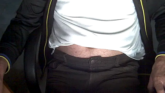 Snapshot of velikifant7 chatting on 03.15.26 velikifant7 online show from 03.15.26