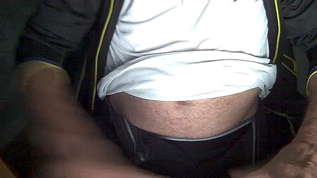 Snapshot of velikifant7 chatting on 04.01.26 velikifant7 online show from 04.01.26