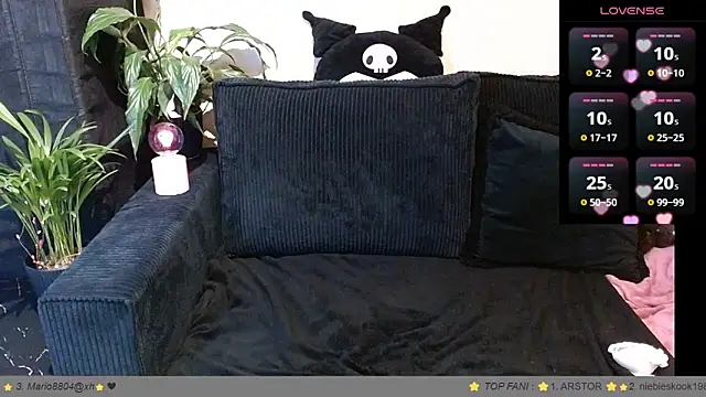 Snapshot of __Leyla__ chatting on 04.18.26 Leyla online show from 04.18.26