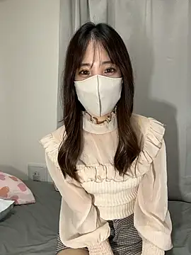 Snapshot of riri__nyan_o0 chatting on 10.15.25 riri nyan o0 online show from 10.15.25