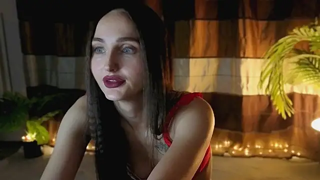 Snapshot of xSweetMissx chatting on 09.24.25 xSweetMissx online show from 09.24.25