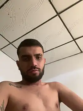 Snapshot of Jeremyy_Boy chatting on 10.10.25 Jeremyy Boy online show from 10.10.25