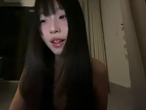 Snapshot of 77momomo chatting on 04.05.26 77momomo online show from 04.05.26