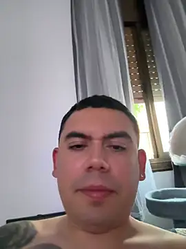 Snapshot of davidxxx099 chatting on 05.19.26 davidxxx099 online show from 05.19.26
