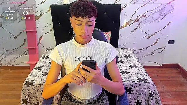 owen sexy25 online show from 09.24.25