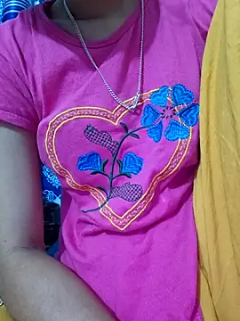 Snapshot of maya-Couple19 chatting on 11.20.25 maya-Couple19 online show from 11.20.25