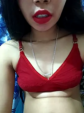 Snapshot of maya-Couple19 chatting on 12.04.25 maya-Couple19 online show from 12.04.25