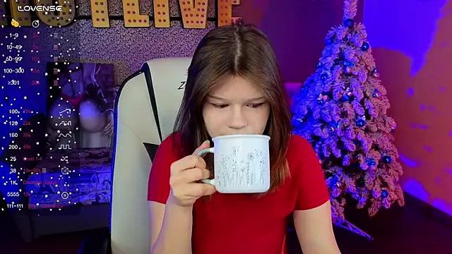 Snapshot of Lunamytrend chatting on 01.14.26 Lunamytrend online show from 01.14.26