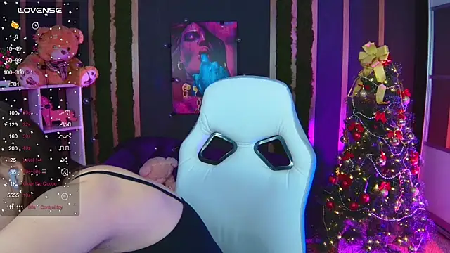 Snapshot of Lunamytrend chatting on 01.15.26 Lunamytrend online show from 01.15.26