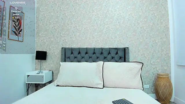 Snapshot of Cataleya_Wayne chatting on 09.28.25 Cataleya Wayne online show from 09.28.25