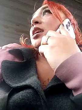 Snapshot of Mariana-94 chatting on 10.17.25 Mariana-94 online show from 10.17.25